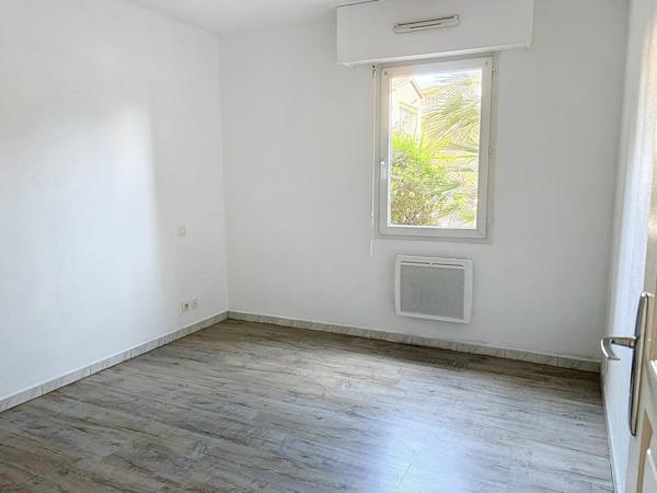 Appartement à vendre    4 pièces • 82,83 m2 Saint-Raphaël