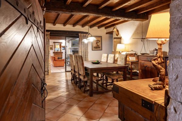 Vente Maison de luxe Saint-Astier 23 Pièces 650 m²