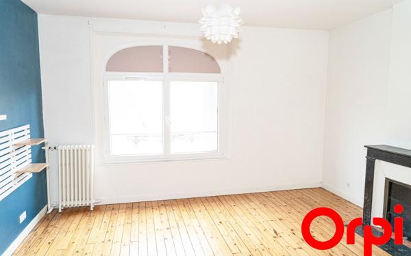 Maison à vendre    7 pièces •  Chauny