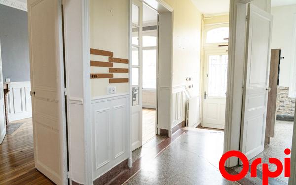 Maison à vendre    7 pièces •  Chauny