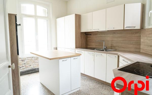 Maison à vendre    7 pièces •  Chauny