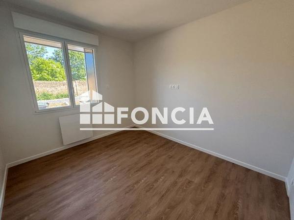 Location Maison 4 pièces 80 m² - 1 CHEMIN DE LA METAIRIE Graye-sur-mer 14470