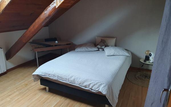 Appartement à vendre    3 pièces •  Bois-de-Champ