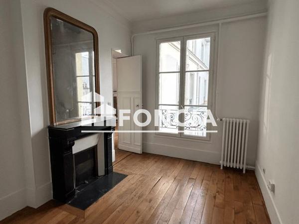 Location Appartement 4 pièces 117.89 m² - 43 Rue des Tournelles Paris 75003