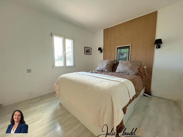 Maison familiale 190 m2 avec grande véranda de 70 m2, piscine et jardin à La Motte