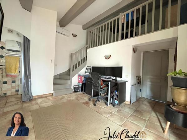 Maison familiale 190 m2 avec grande véranda de 70 m2, piscine et jardin à La Motte