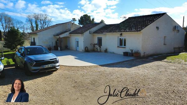 Maison familiale 190 m2 avec grande véranda de 70 m2, piscine et jardin à La Motte