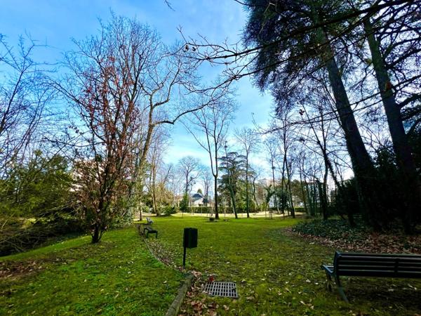 Appartement à vendre 5 pièces LYON 9EME ARRONDISSEMENT (69) 27 m2 balcons garage