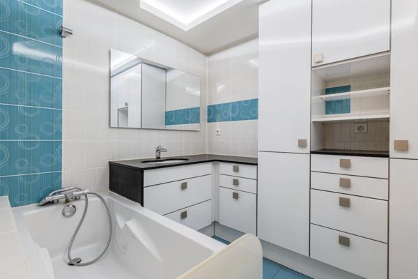 Appartement à vendre 5 pièces LYON 9EME ARRONDISSEMENT (69) 27 m2 balcons garage