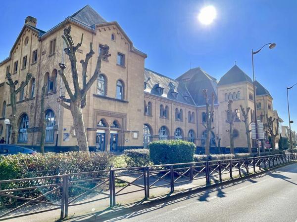 BUREAUX à LOUER de 2829.55 m²