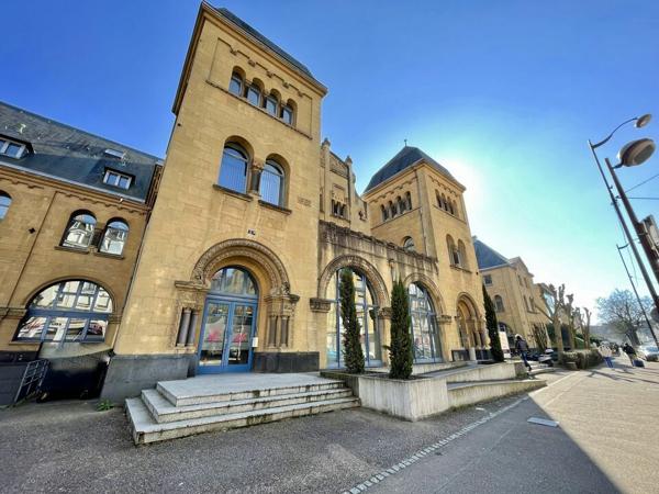 BUREAUX à LOUER de 2829.55 m²
