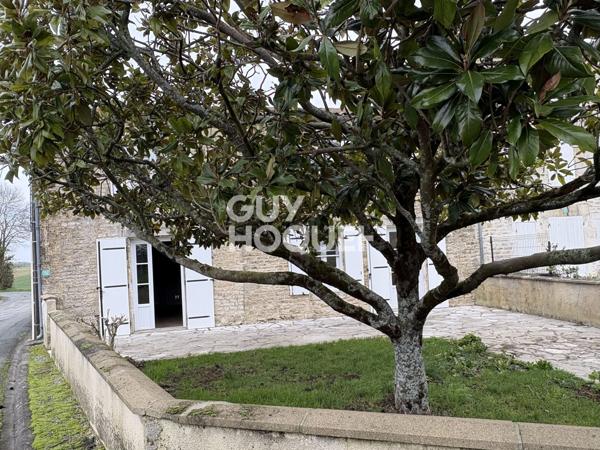 MAISON À LOUER DE 4 PIÈCES DE 115,00 M²