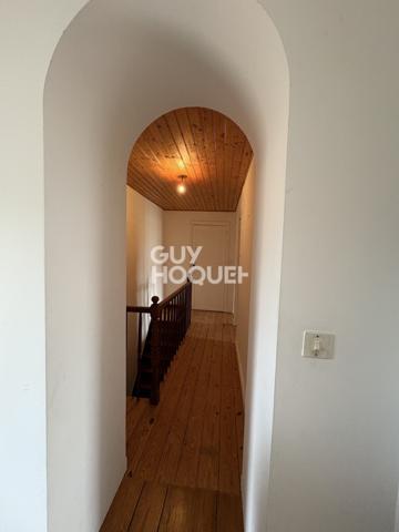 MAISON À LOUER DE 4 PIÈCES DE 115,00 M²
