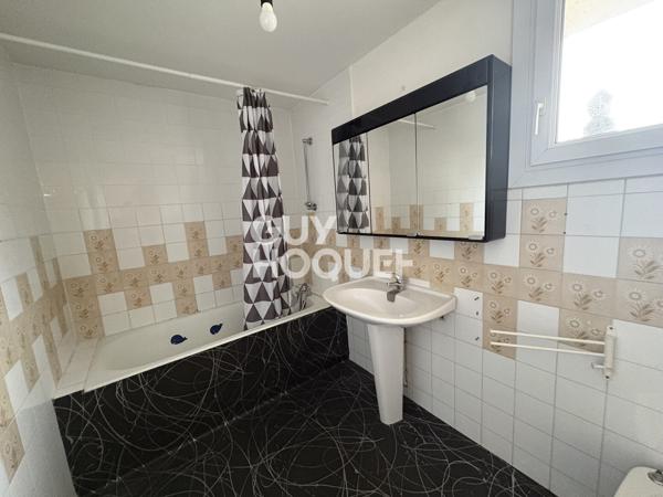 MAISON À LOUER DE 4 PIÈCES DE 115,00 M²