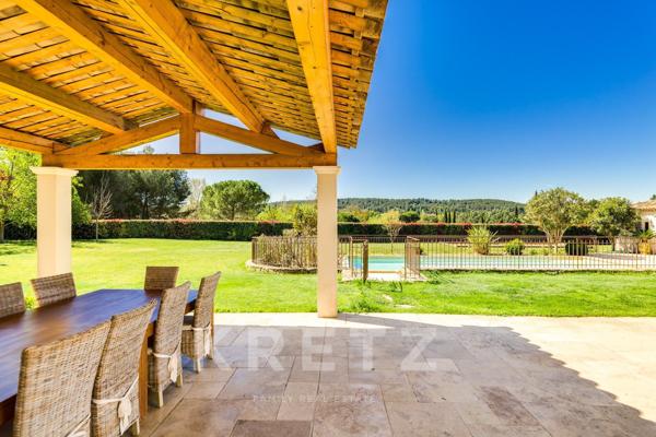 Villa familiale avec vue dégagée au calme