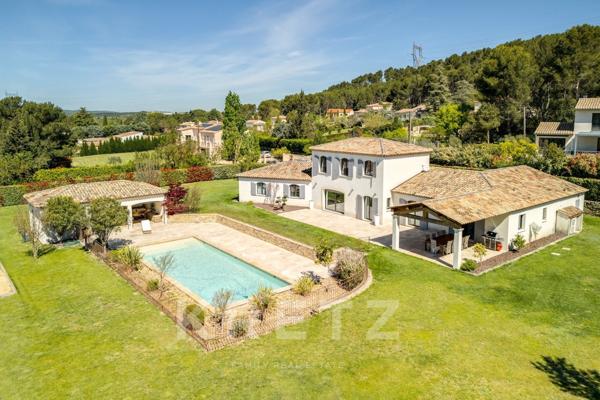 Villa familiale avec vue dégagée au calme