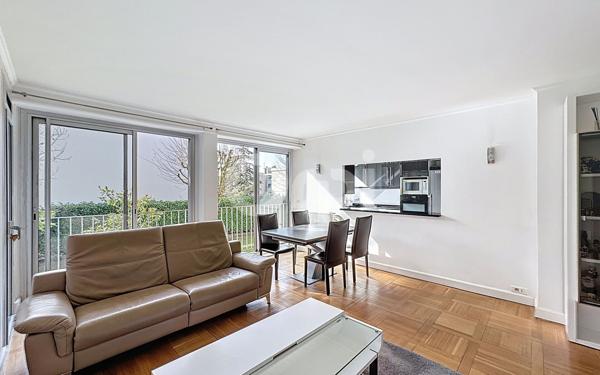 Appartement à vendre    4 pièces • 84,57 m2 Fontenay-sous-Bois