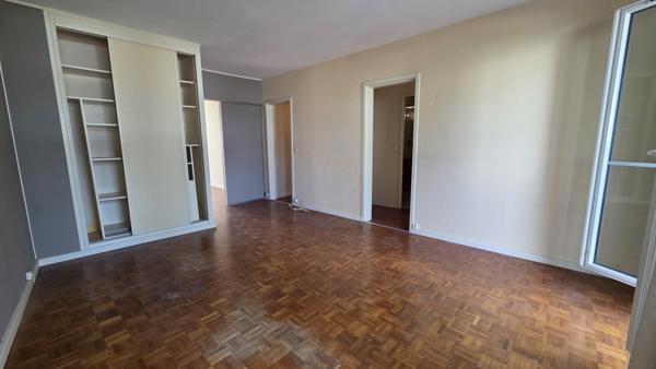 2 Pièces de 51m² Proche Métro université - facultés et commerces de proximité