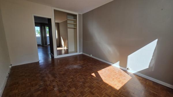 2 Pièces de 51m² Proche Métro université - facultés et commerces de proximité