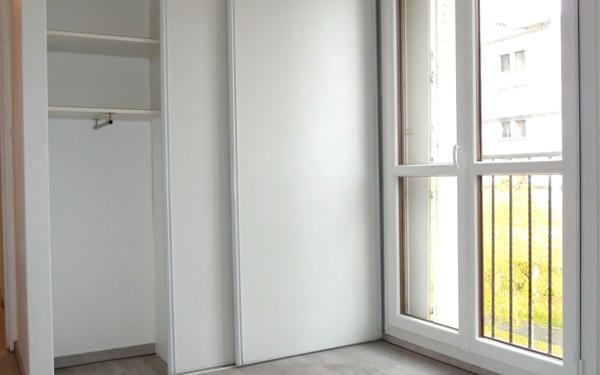 Appartement à vendre    3 pièces • 56,37 m2 Ivry-sur-Seine