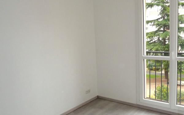 Appartement à vendre    3 pièces • 56,37 m2 Ivry-sur-Seine