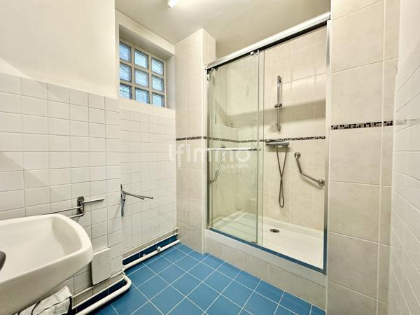 Bas Montreuil- Appartement 4P 3CH- 103M2+Balcon- Cave & Box