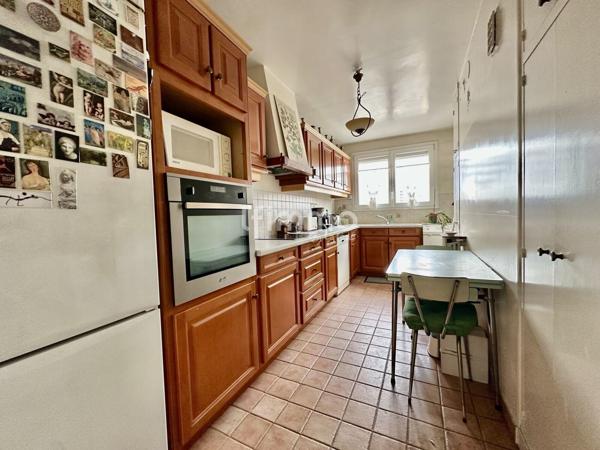 Bas Montreuil- Appartement 4P 3CH- 103M2+Balcon- Cave & Box