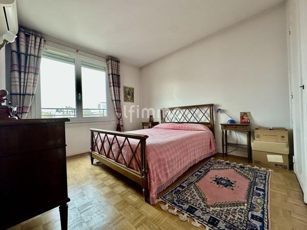 Bas Montreuil- Appartement 4P 3CH- 103M2+Balcon- Cave & Box