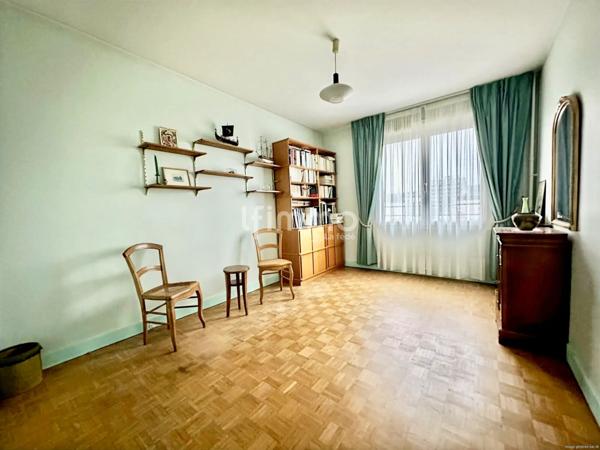 Bas Montreuil- Appartement 4P 3CH- 103M2+Balcon- Cave & Box