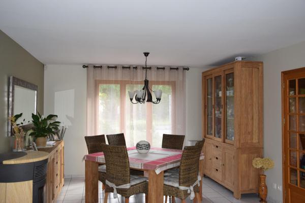 Maison de plein pied avec sous sol complet