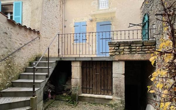 Maison à vendre    3 pièces • 70,15 m2 Saint-Savin
