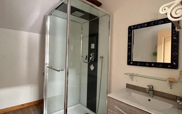 Maison à vendre    3 pièces • 70,15 m2 Saint-Savin