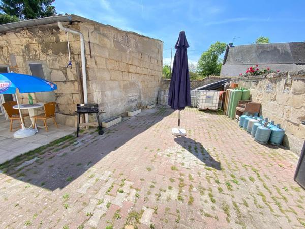 Local commercial 131 m2 + habitation 91 m2