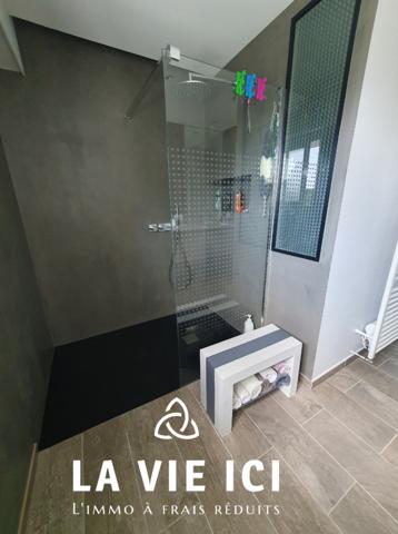 Maison de plain pied avec de beaux volumes