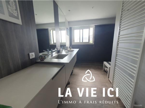 Maison de plain pied avec de beaux volumes