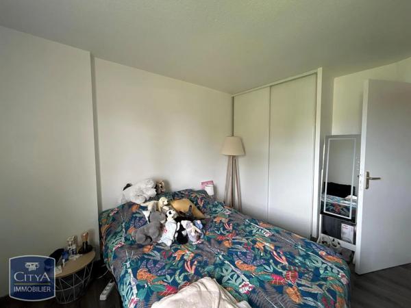 Appartement à louer 2 pièces 48.25m² Châtellerault (86100)