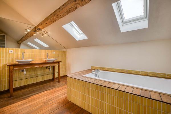 Vente Maison de luxe Divonne-les-Bains 8 Pièces 281 m²