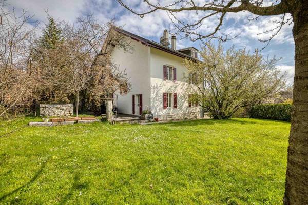 Vente Maison de luxe Divonne-les-Bains 8 Pièces 281 m²