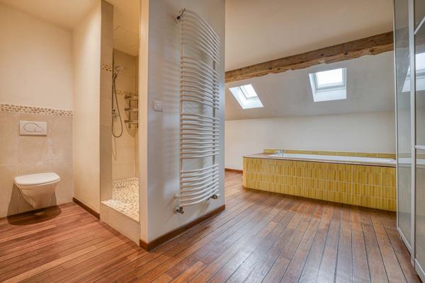 Vente Maison de luxe Divonne-les-Bains 8 Pièces 281 m²