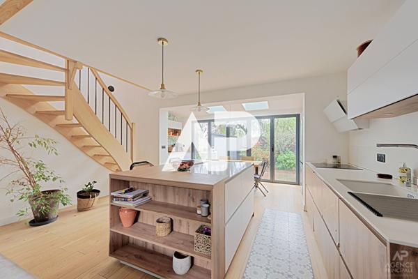 Maison Rueil Malmaison 4 pièce(s) 95 m2 €750 000 ** - Référence 19776