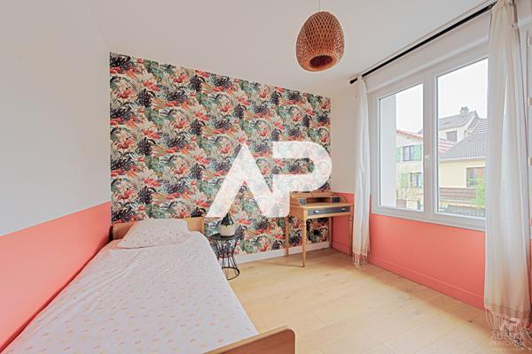 Maison Rueil Malmaison 4 pièce(s) 95 m2 €750 000 ** - Référence 19776