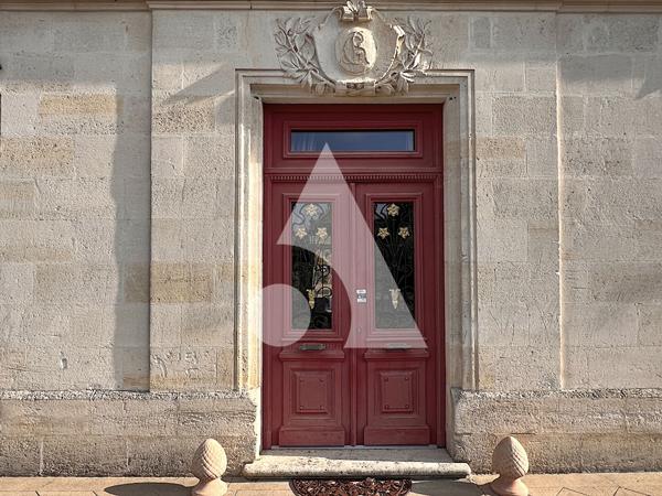 Maison 8 pièces 484 m2