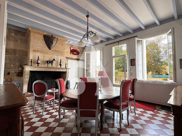 Maison 8 pièces 484 m2