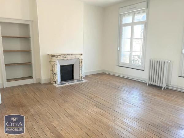 Maison à louer 7 pièces 241.53m²