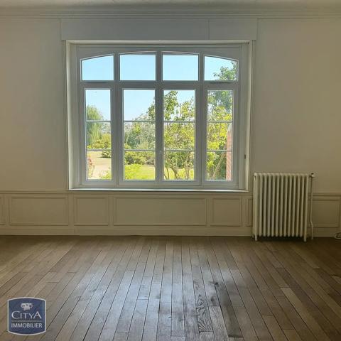 Maison à louer 7 pièces 241.53m²