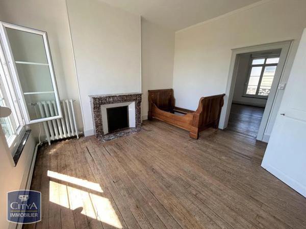 Maison à louer 7 pièces 241.53m²