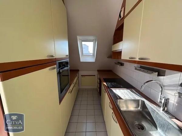 Appartement à louer 5 pièces 92.3m²