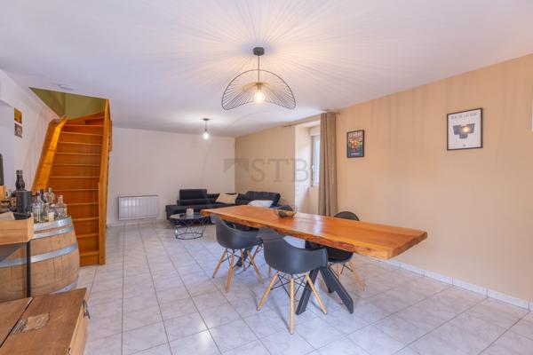 Maison de hameau rénovée proche zone du lac à Privas