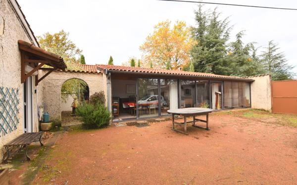 Maison à vendre    4 pièces • 120 m2 Francheville