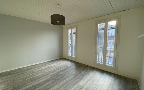 Appartement à louer    2 pièces •  Caussade